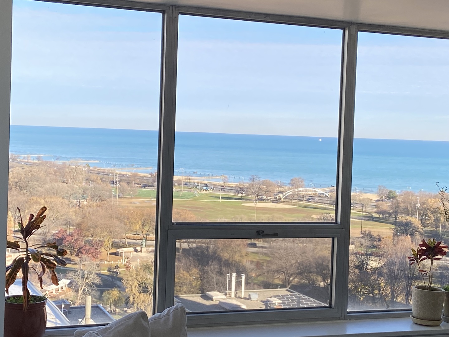 70 West Burton Place, Unit 2001F Chicago, IL 60610 - Photo 3 of 22