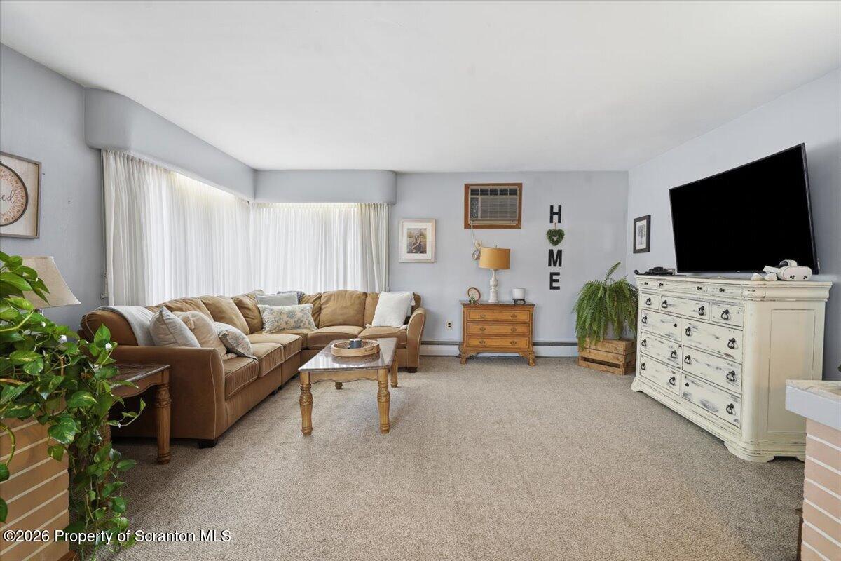 201 Moosic Road Old Forge, PA 18518 - Photo 8 of 49 Living Room