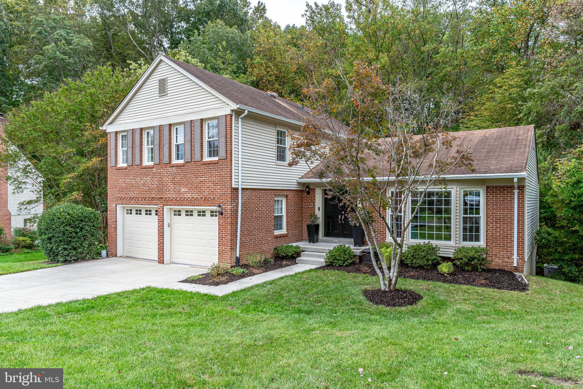 7626 Chancellor Way Springfield, VA 22153 - Photo 2 of 38 Gallery Image 2