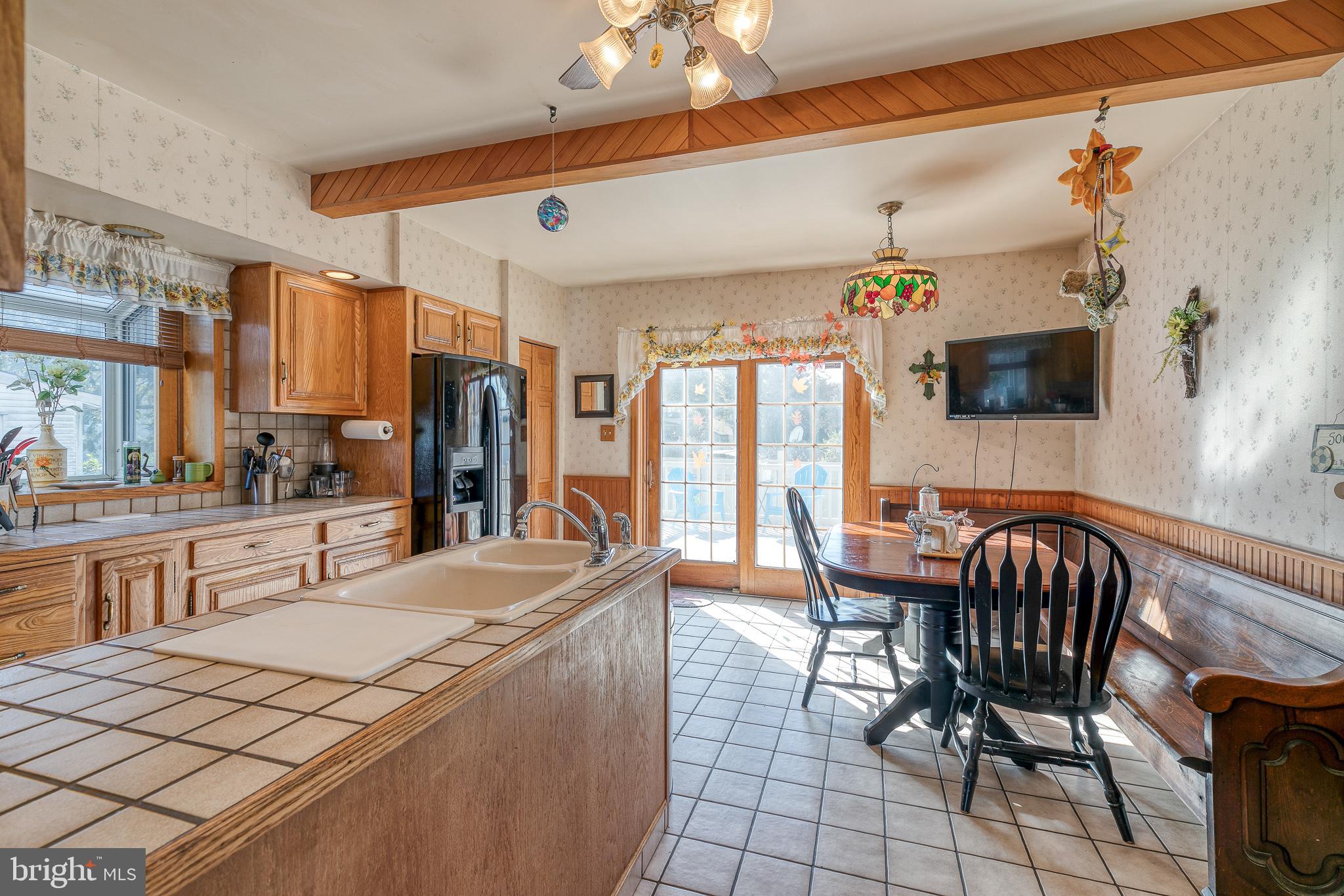 3332 Welsh Road Philadelphia, PA 19136 - Photo 14 of 49 Eat in Kitchen
