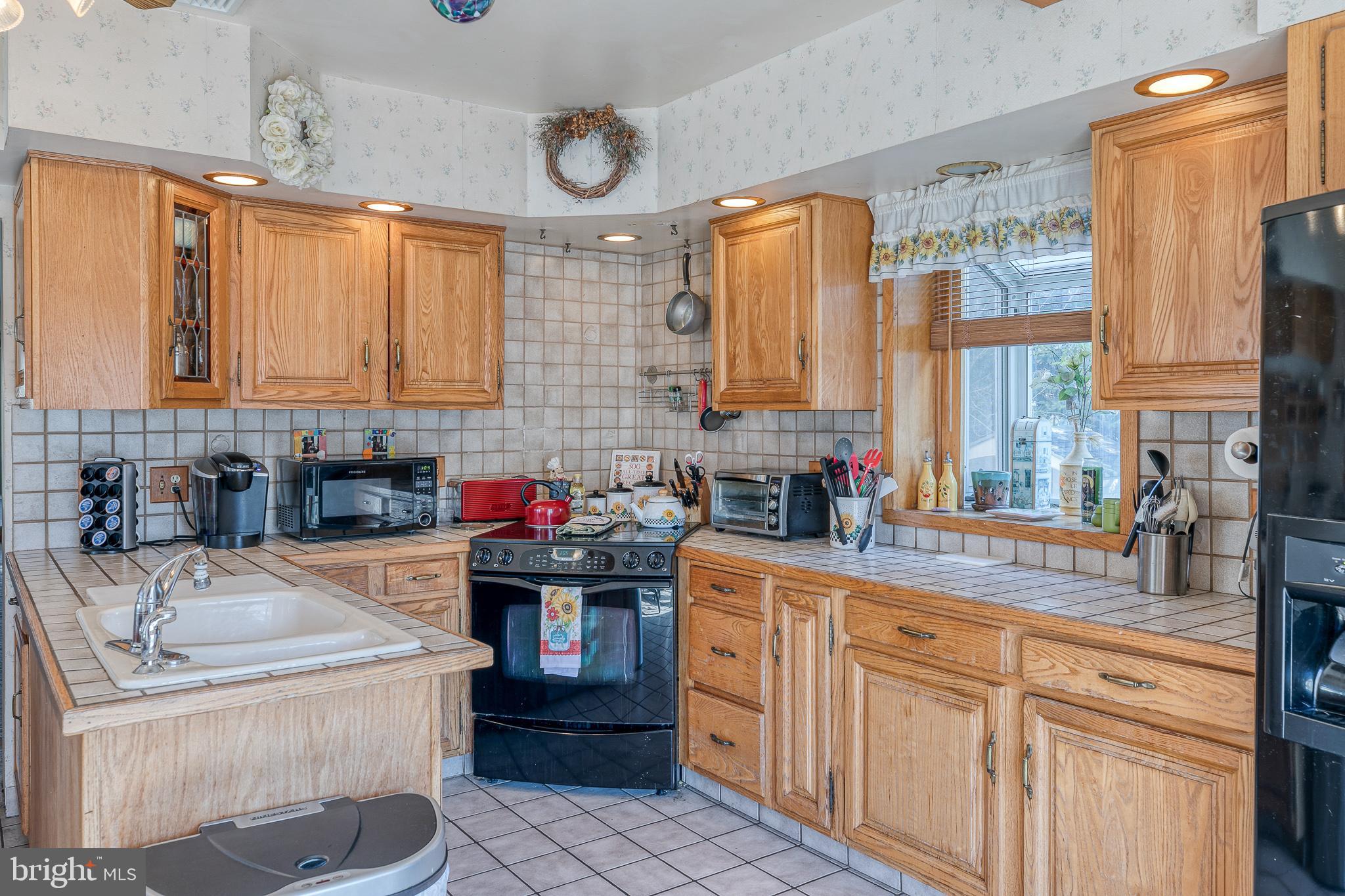 3332 Welsh Road Philadelphia, PA 19136 - Photo 16 of 49 Kitchen