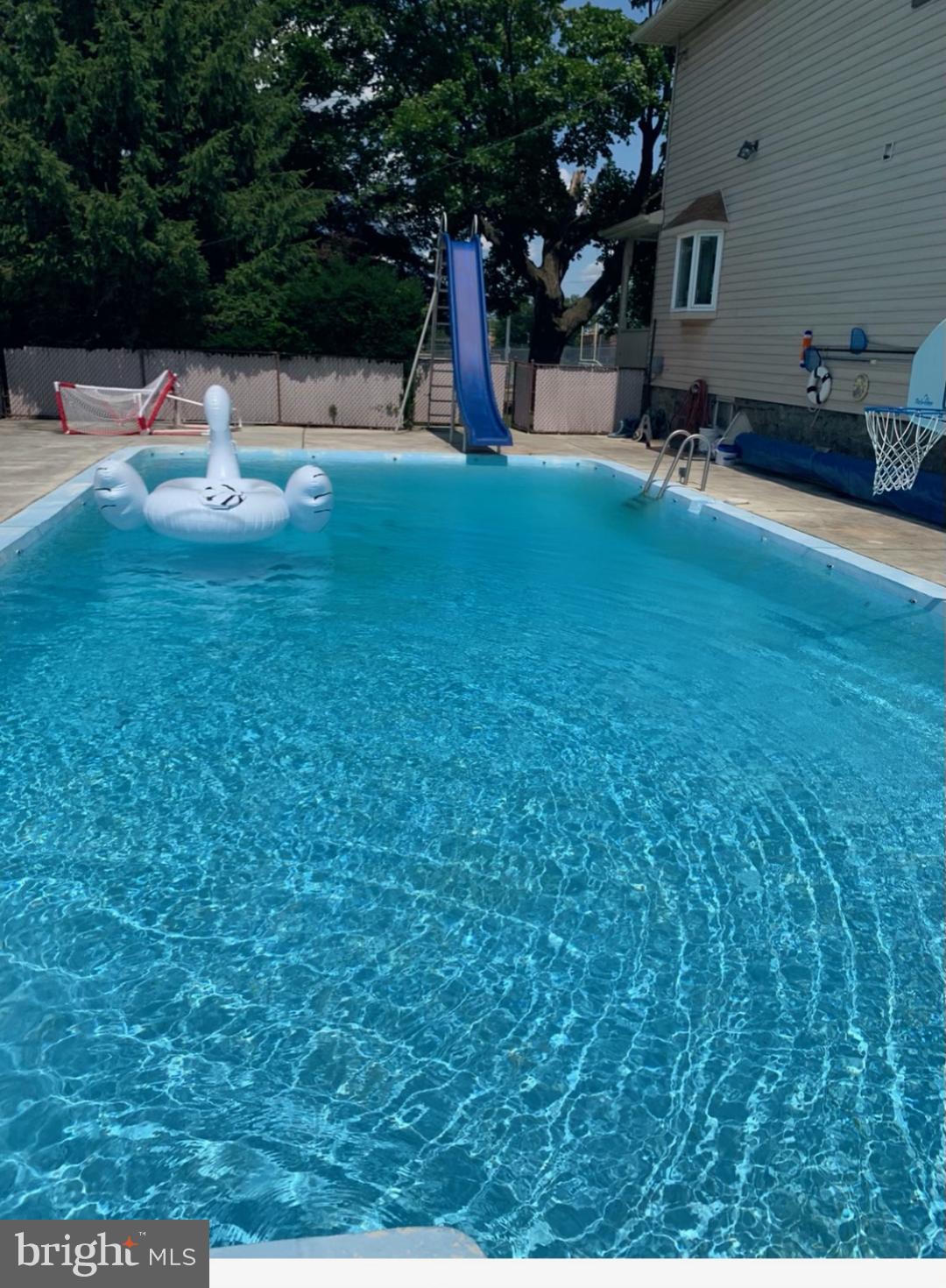 3332 Welsh Road Philadelphia, PA 19136 - Photo 31 of 49 Pool in the summer