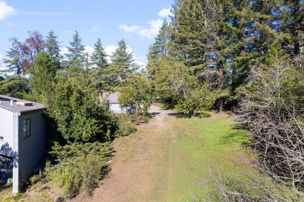 27600 Altamont Road Los Altos Hills, CA 94022 - Photo 25 of 37