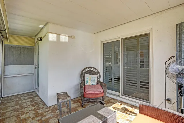 $185,000 | 1435 Southwest 27th Avenue, Unit 101, Delray Beach, FL 33445