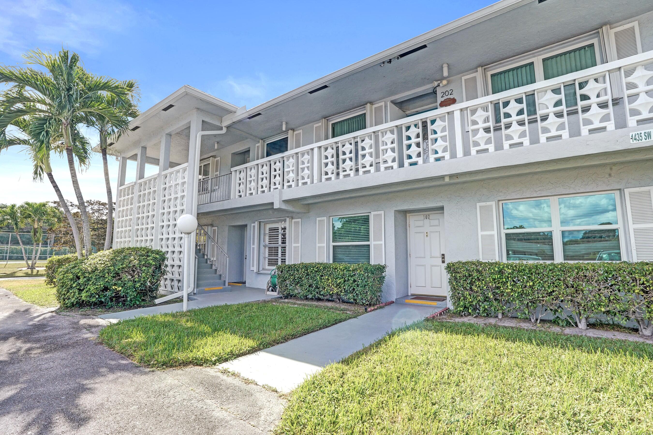 1435 Southwest 27th Avenue, Unit 101 Delray Beach, FL 33445 - Photo 24 of 59 1ST FLOOR CORNER