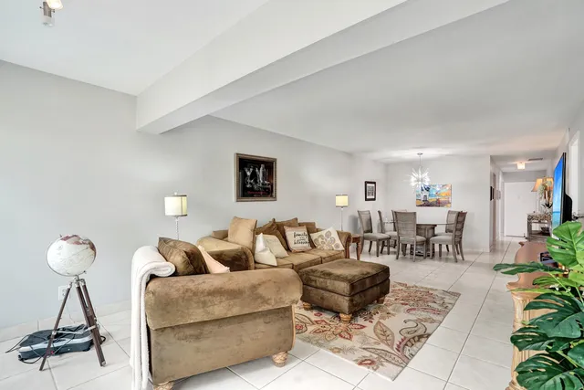 $185,000 | 1435 Southwest 27th Avenue, Unit 101, Delray Beach, FL 33445