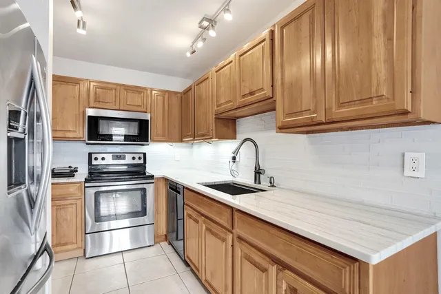 $185,000 | 1435 Southwest 27th Avenue, Unit 101, Delray Beach, FL 33445