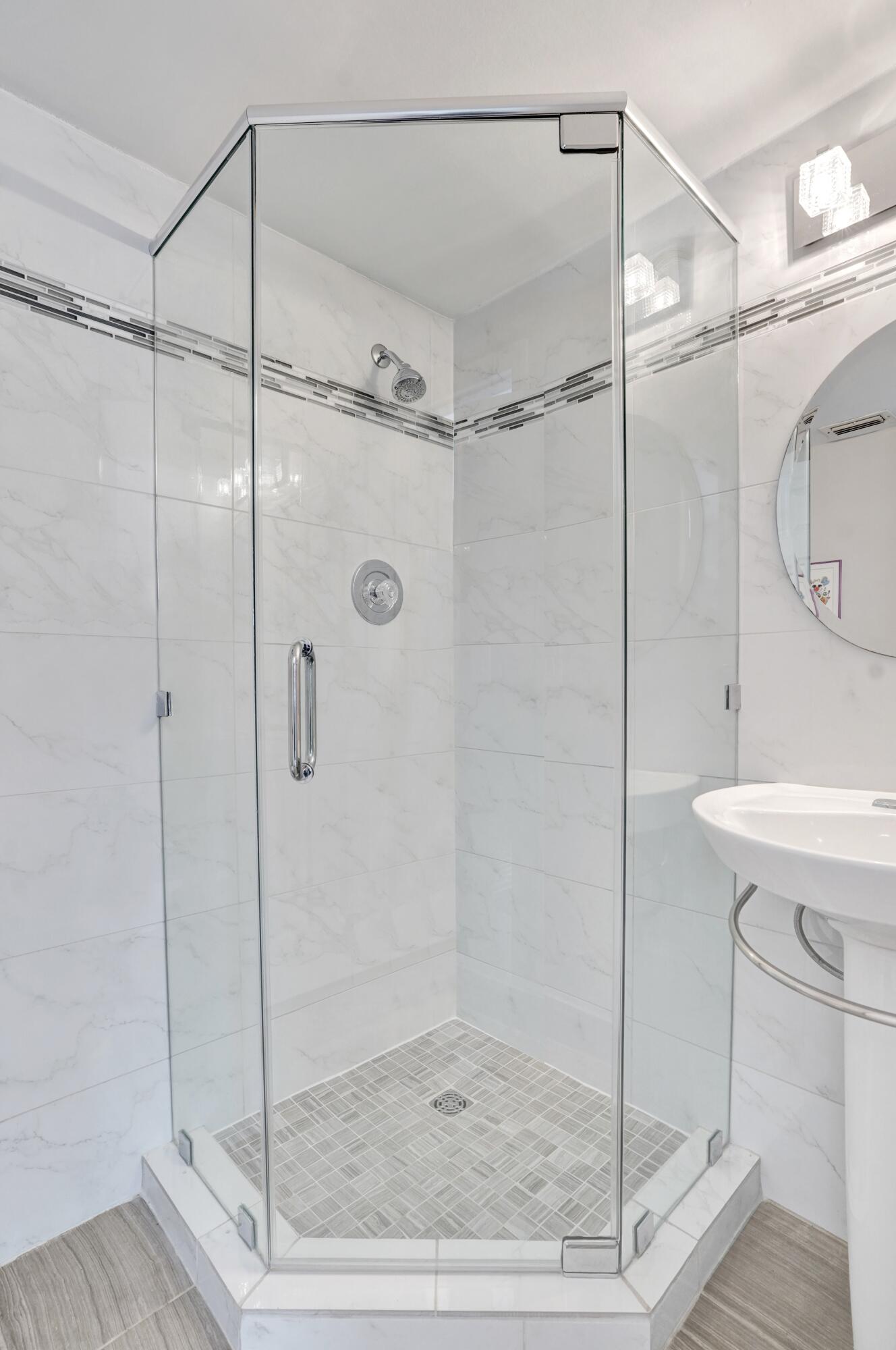 1435 Southwest 27th Avenue, Unit 101 Delray Beach, FL 33445 - Photo 45 of 59 GUEST BATHROOM