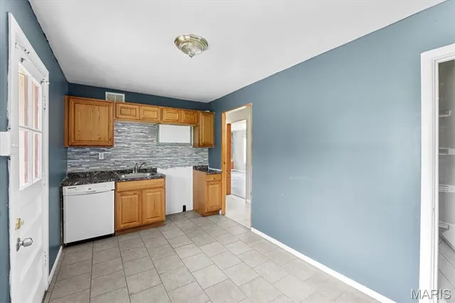 $85,000 | 912 Lebon Drive, St. Louis, MO 63137