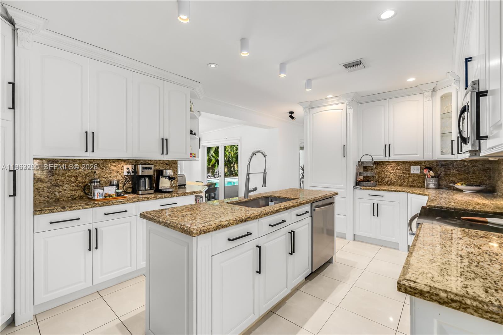 8295 Southwest 116th Street Miami, FL 33156 - Photo 37 of 45