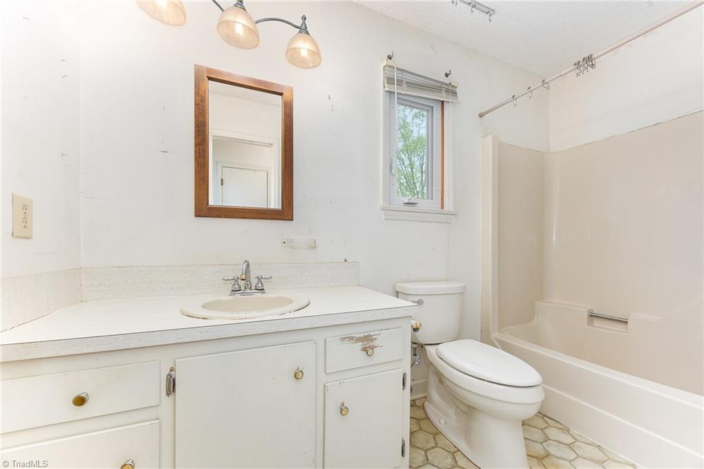 1430 Chesterfield Road Lewisville, NC 27023 - Photo 22 of 39 Gallery Image 22