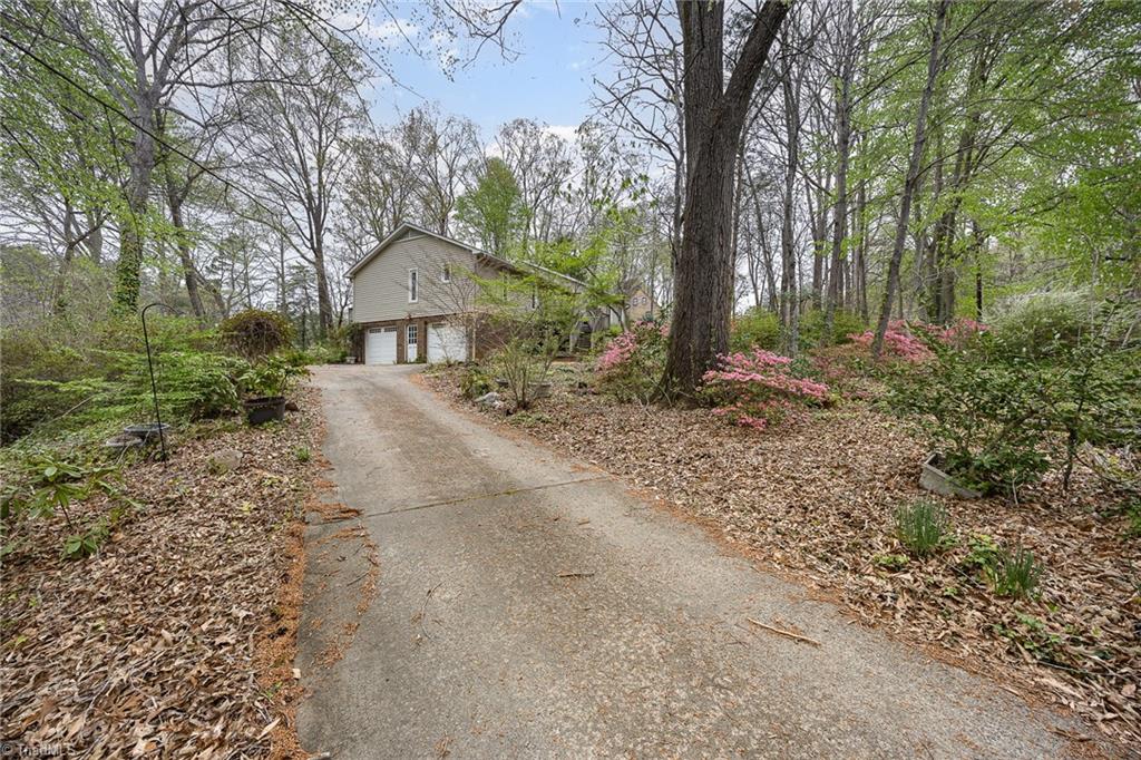 1430 Chesterfield Road Lewisville, NC 27023 - Photo 4 of 39 Gallery Image 4