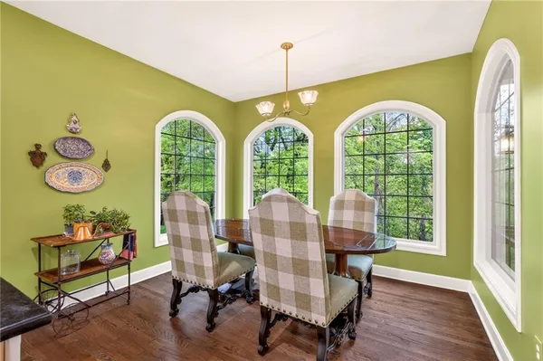 $750,000 | 8829 North Glenwood Avenue, Kansas City, MO 64157