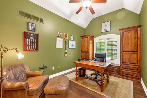 $750,000 | 8829 North Glenwood Avenue, Kansas City, MO 64157