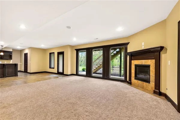 $750,000 | 8829 North Glenwood Avenue, Kansas City, MO 64157