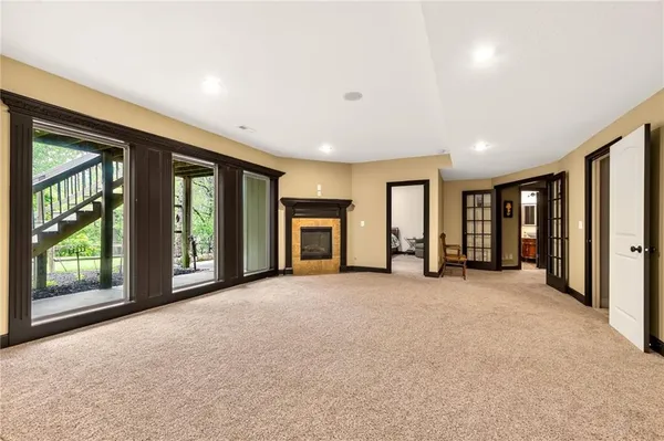 $750,000 | 8829 North Glenwood Avenue, Kansas City, MO 64157