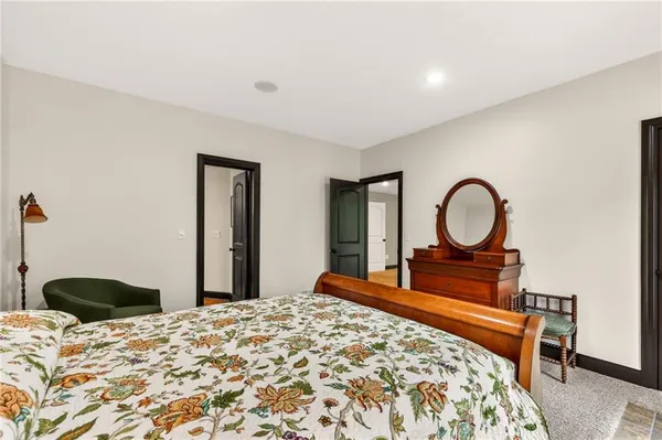 $750,000 | 8829 North Glenwood Avenue, Kansas City, MO 64157