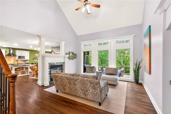 $750,000 | 8829 North Glenwood Avenue, Kansas City, MO 64157