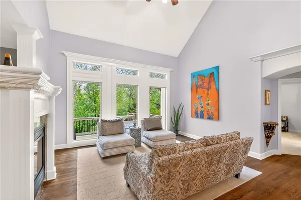 $750,000 | 8829 North Glenwood Avenue, Kansas City, MO 64157