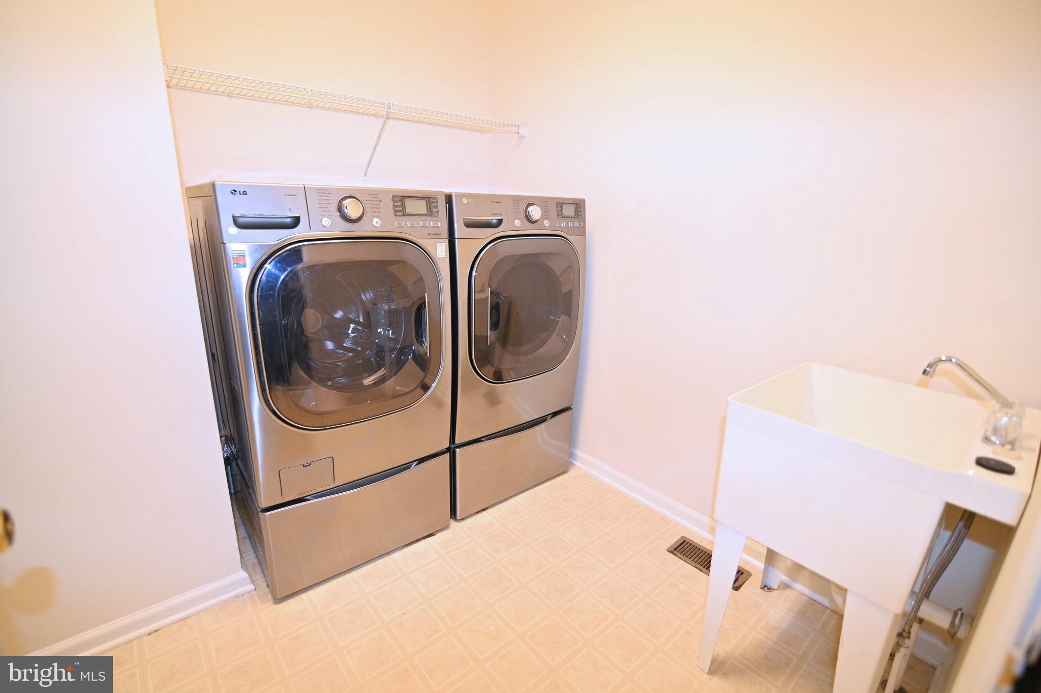 9802 Hillandale Way, Unit 23 Bowie, MD 20721 - Photo 11 of 28 Laundry Room on Main Level