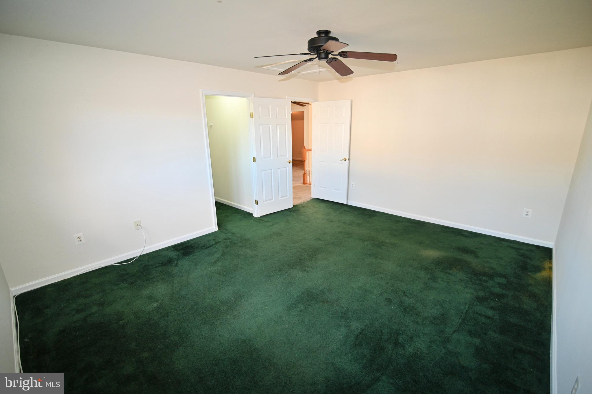 9802 Hillandale Way, Unit 23 Bowie, MD 20721 - Photo 19 of 28 Bedroom #2 - Upper Level