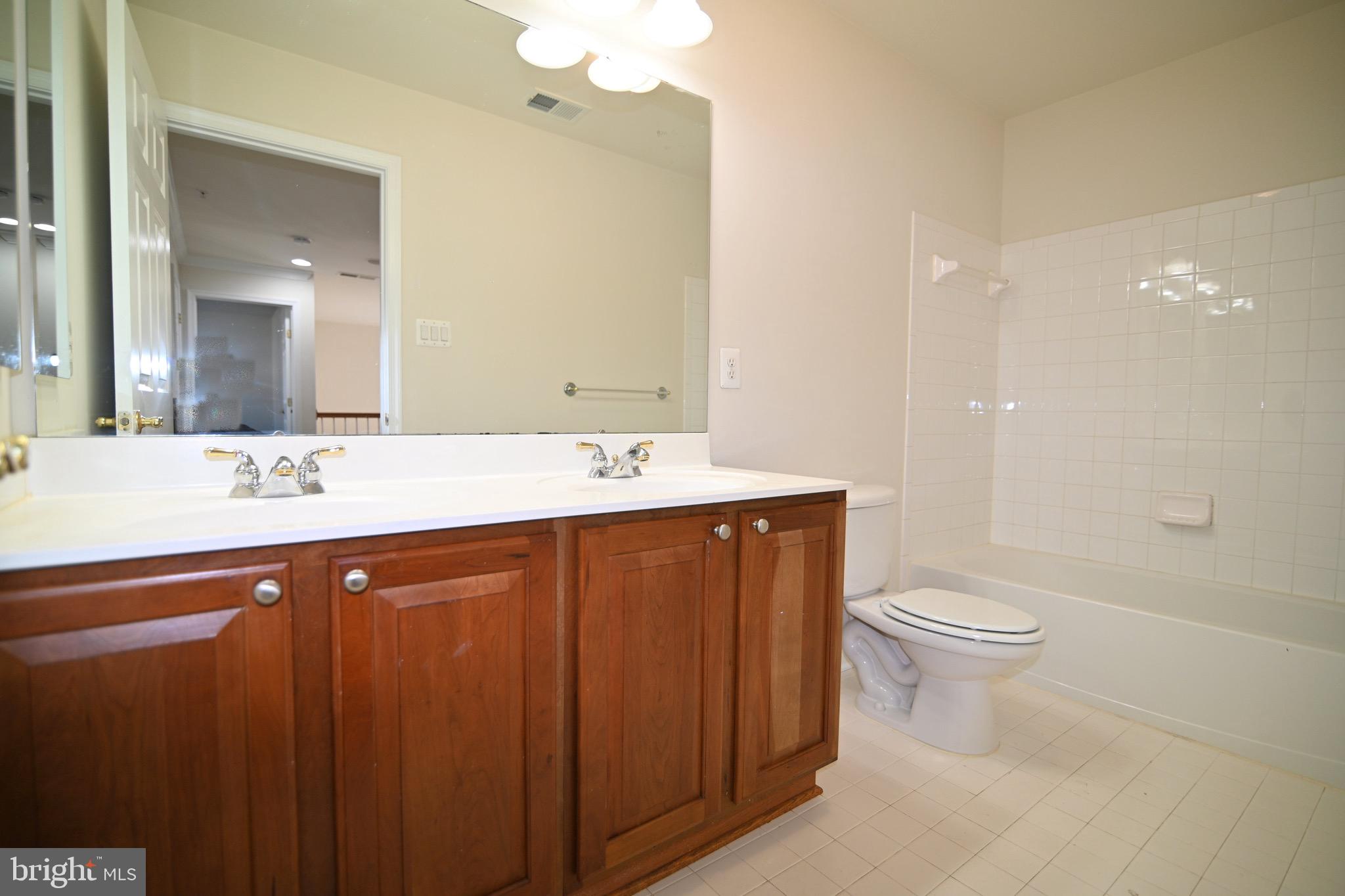9802 Hillandale Way, Unit 23 Bowie, MD 20721 - Photo 22 of 28 Full Bath - Upper Level