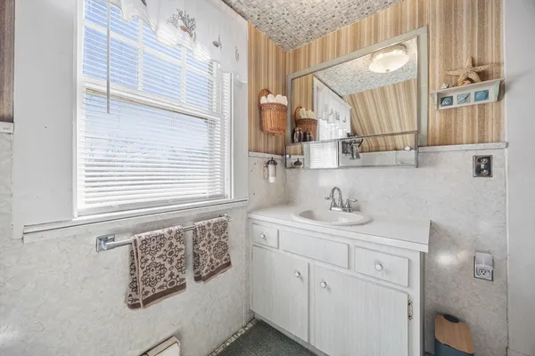 $495,000 | 54 West Street, Brockton, MA 02301