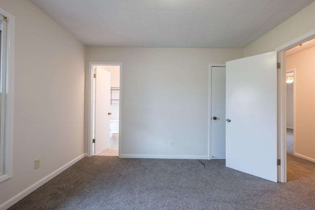 2909 Tara Road Valdosta, GA 31605 - Photo 29 of 38 Gallery Image 29