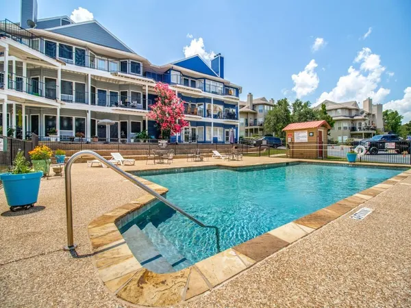 $264,900 | 2164 Tanglewood Boulevard, Unit A208, Pottsboro, TX 75076