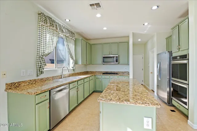 $2,100 | 26051 North 163rd Drive, Surprise, AZ 85387