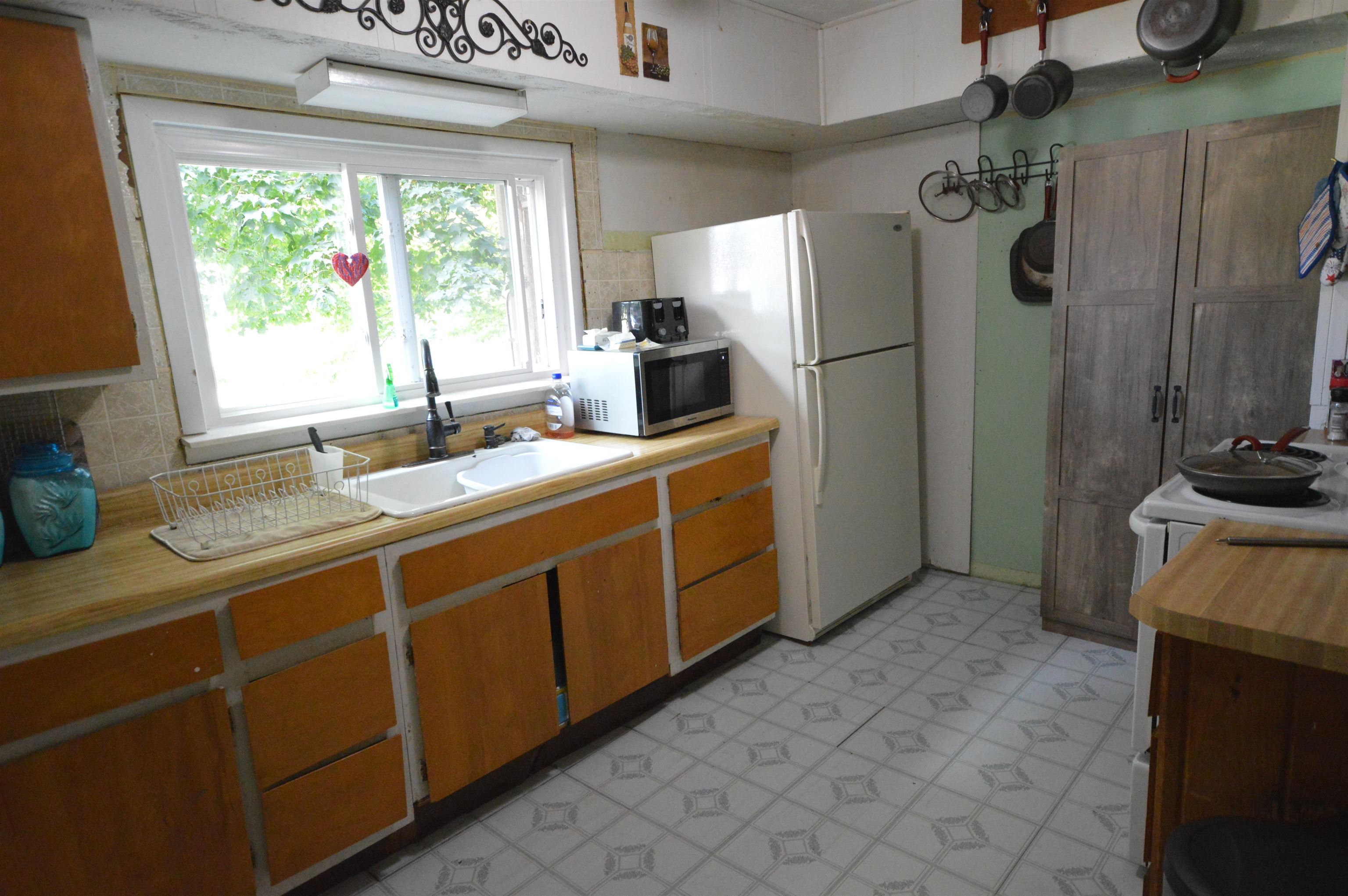 6830 Youker Road Grawn, MI 49637 - Photo 5 of 30