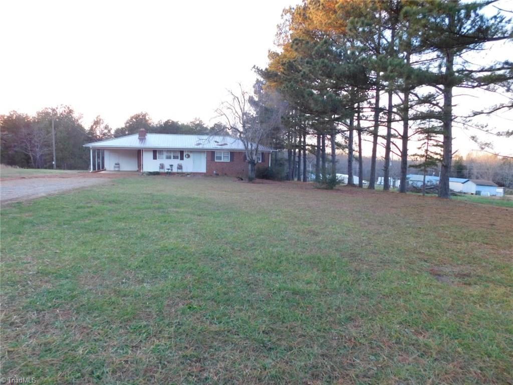 1926 Hill Road Lexington, NC 27292 - Photo 1 of 18 FRONT OF HOME - LARGE FRONT YARD
