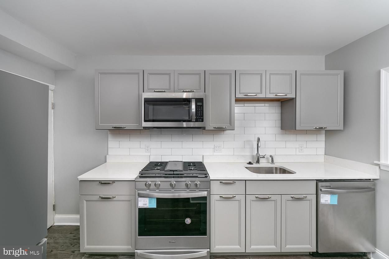 1025 St Dunstans Road Baltimore, MD 21212 - Photo 1 of 29