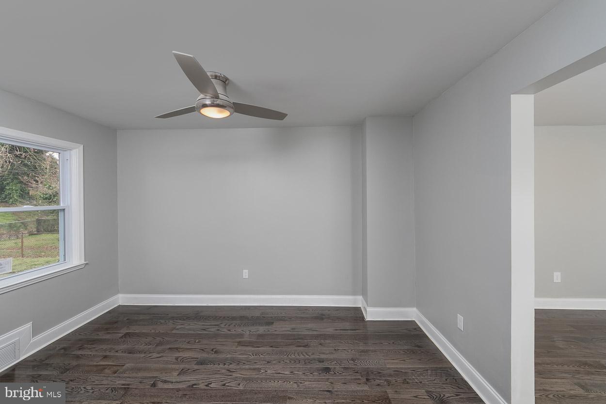1025 St Dunstans Road Baltimore, MD 21212 - Photo 11 of 29