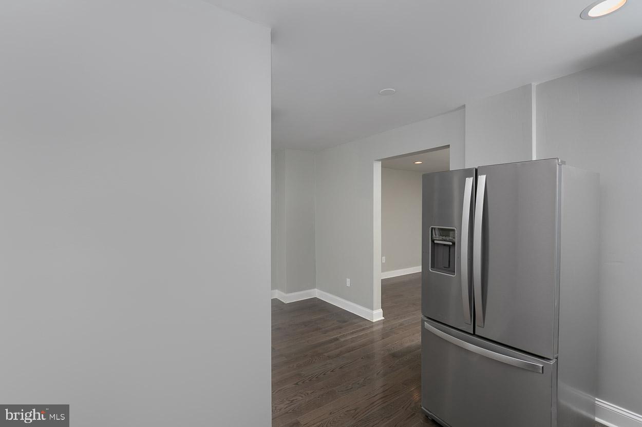 1025 St Dunstans Road Baltimore, MD 21212 - Photo 16 of 29