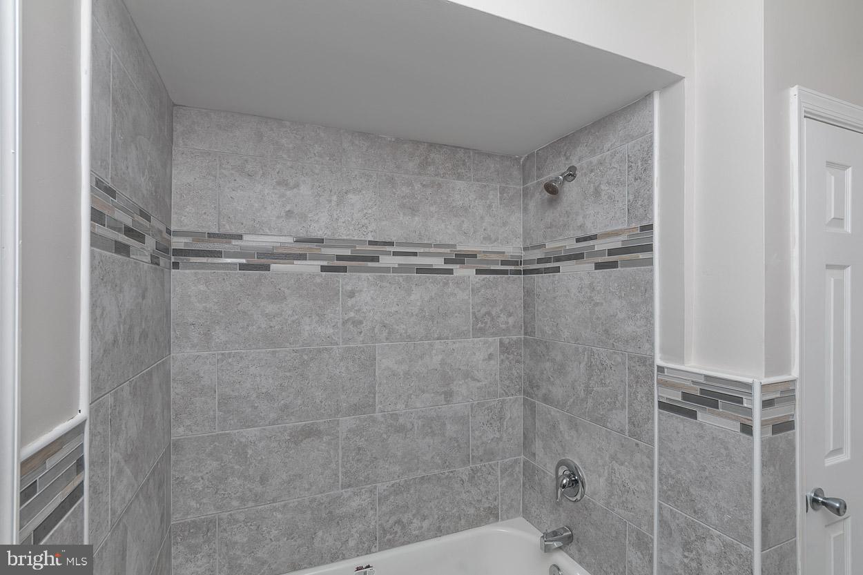 1025 St Dunstans Road Baltimore, MD 21212 - Photo 19 of 29