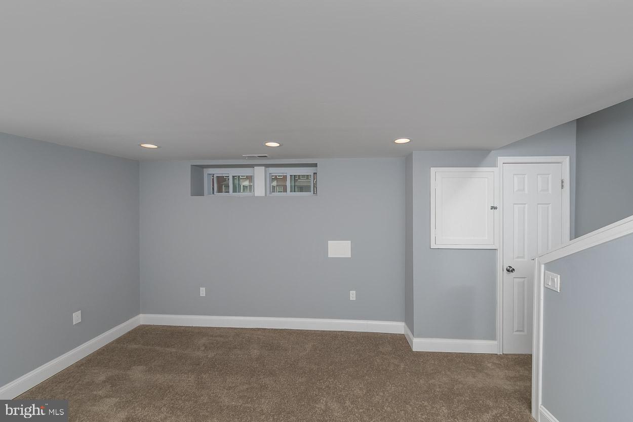 1025 St Dunstans Road Baltimore, MD 21212 - Photo 25 of 29