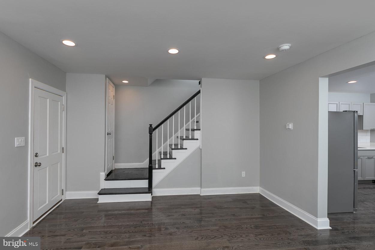 1025 St Dunstans Road Baltimore, MD 21212 - Photo 6 of 29