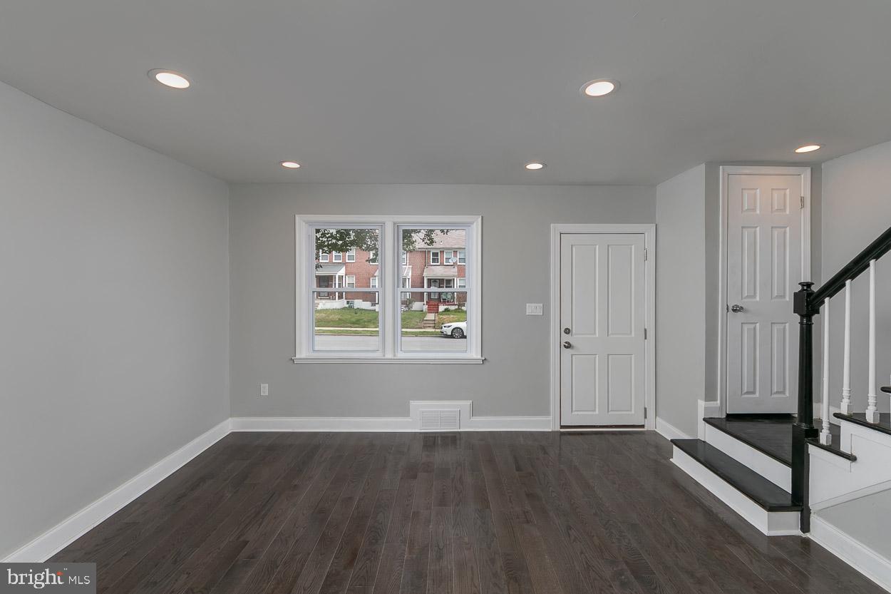 1025 St Dunstans Road Baltimore, MD 21212 - Photo 9 of 29