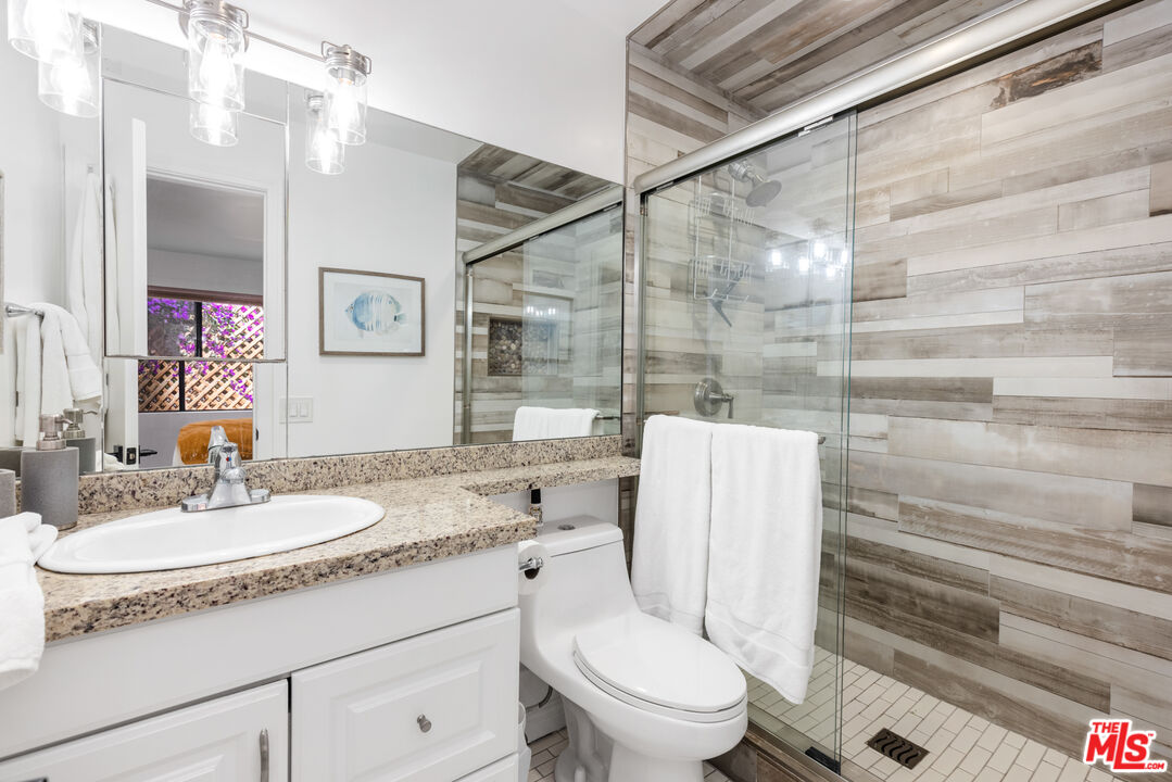 29231 Heathercliff Road, Unit 2 Malibu, CA 90265 - Photo 18 of 26