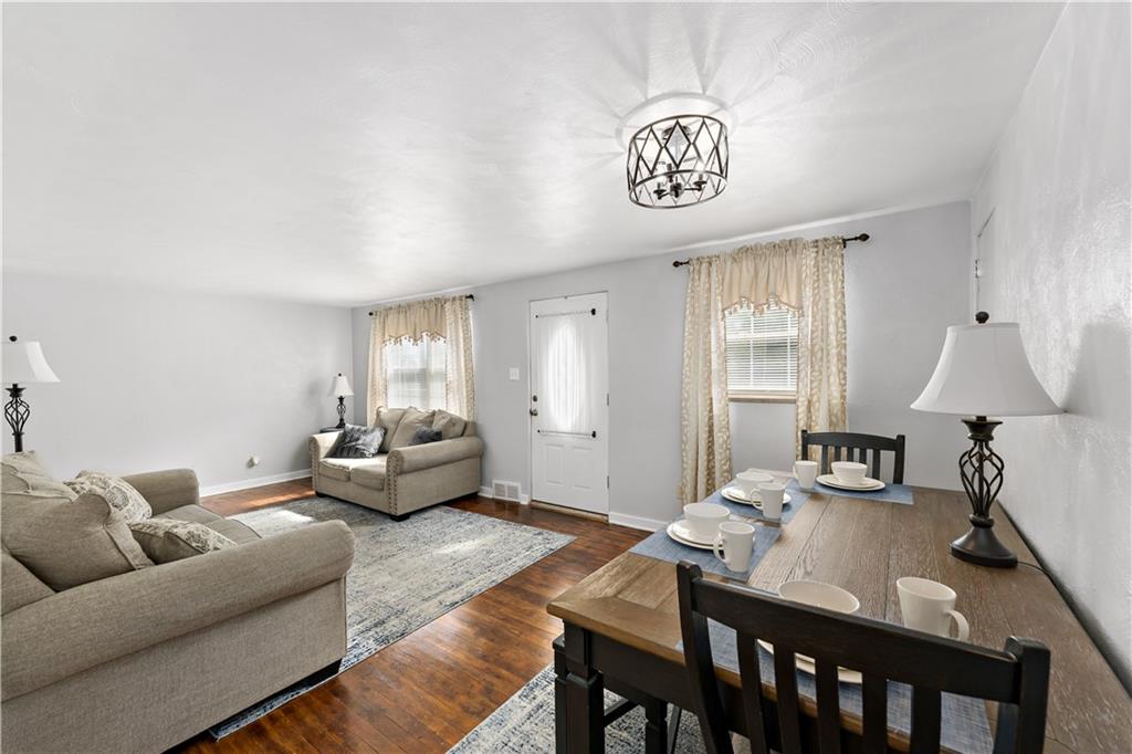 119 Forliview Road Glenshaw, PA 15116 - Photo 3 of 40