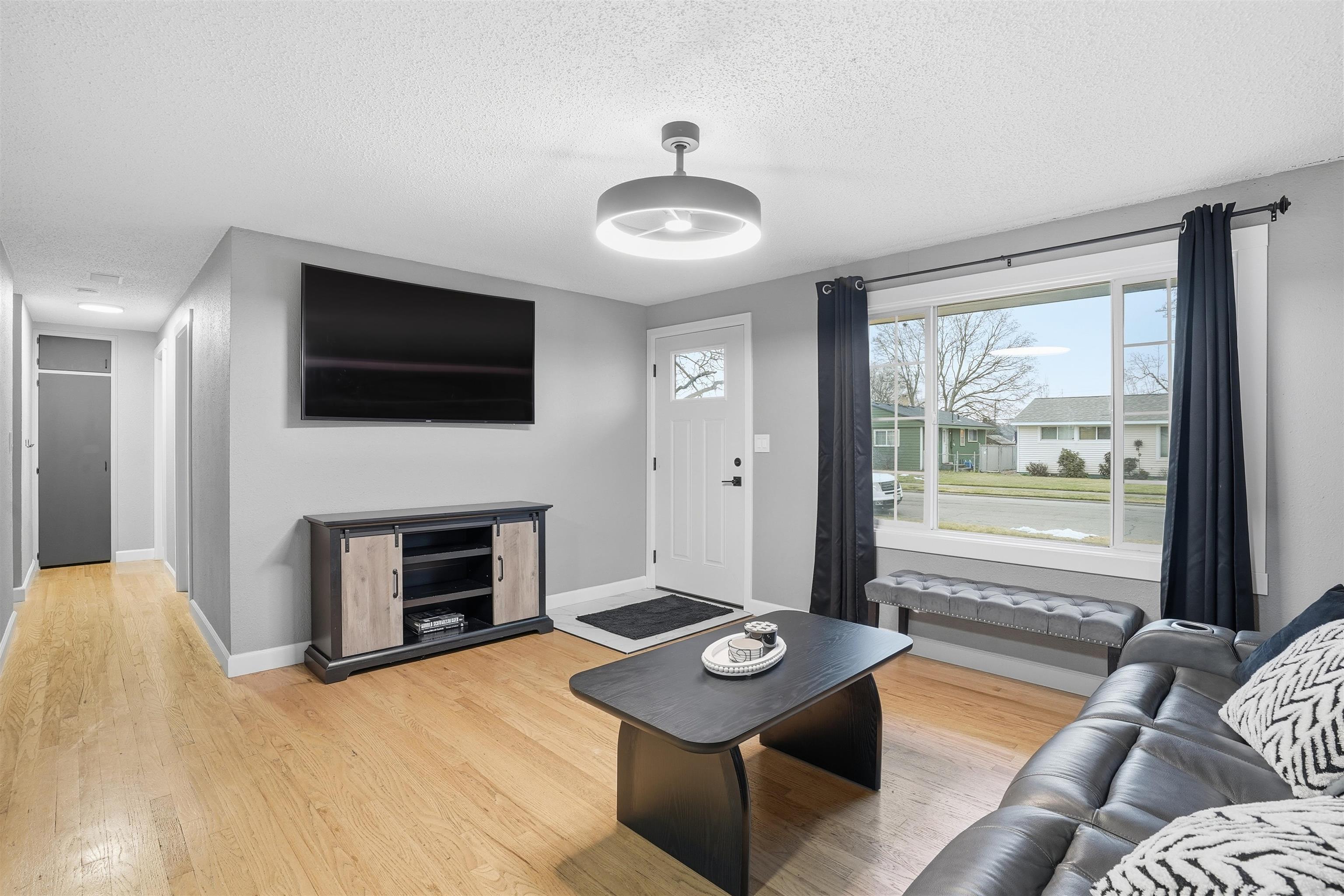 5604 North G Street Spokane, WA 99205 - Photo 6 of 33