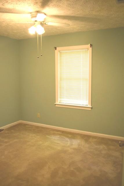 1242 Cloverdale Road Columbus, GA 31904 - Photo 4 of 13 Gallery Image 4