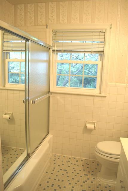 1242 Cloverdale Road Columbus, GA 31904 - Photo 8 of 13 Gallery Image 8