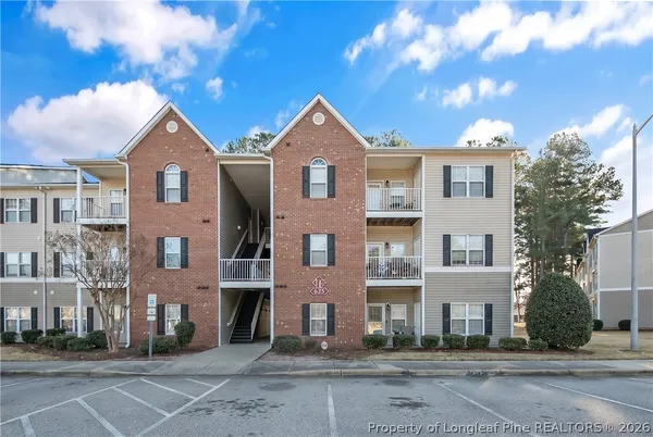 $160,000 | 625 Marshtree Lane, Unit 208, Fayetteville, NC 28314