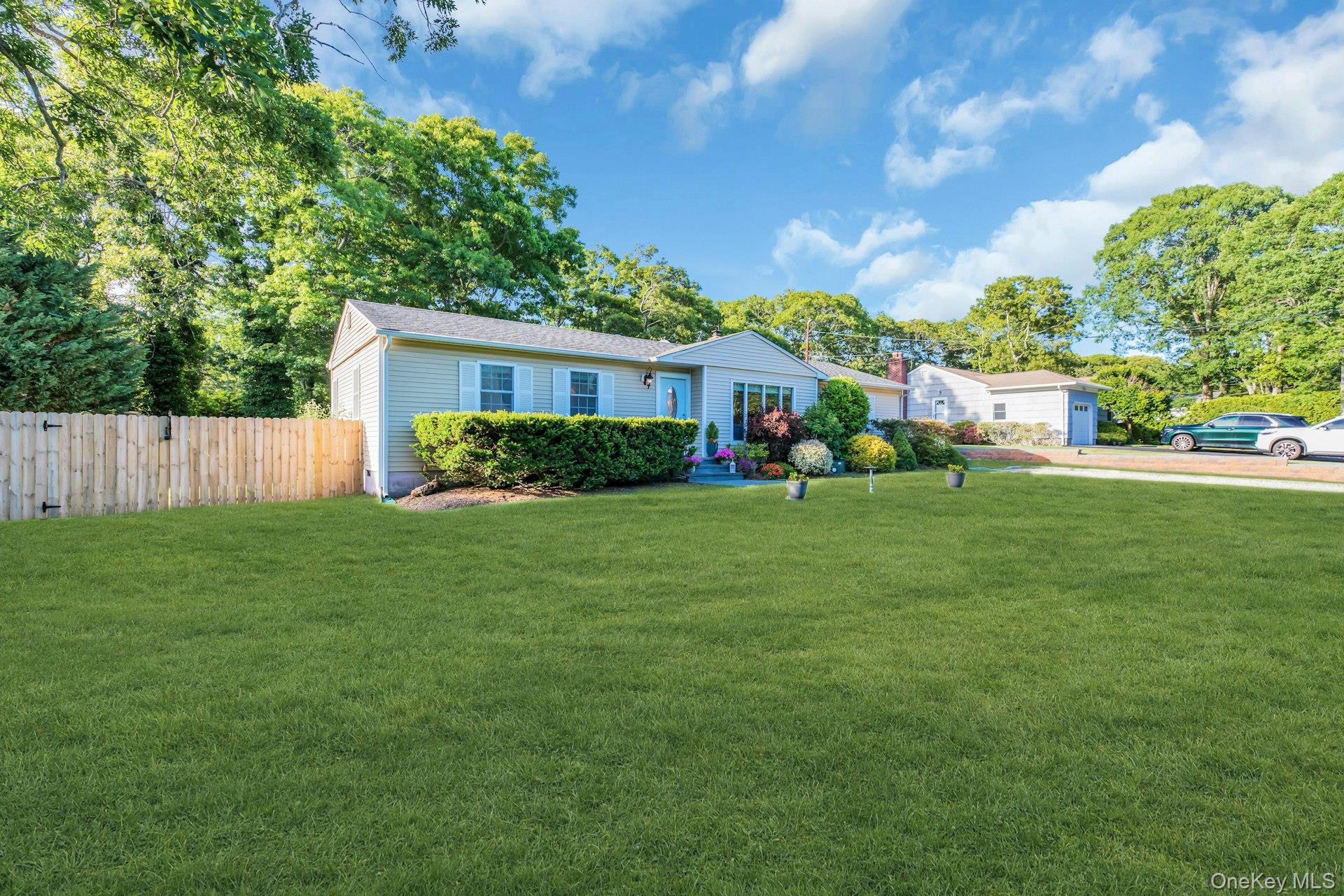 116 West Tiana Road Hampton Bays, NY 11946 - Photo 37 of 50