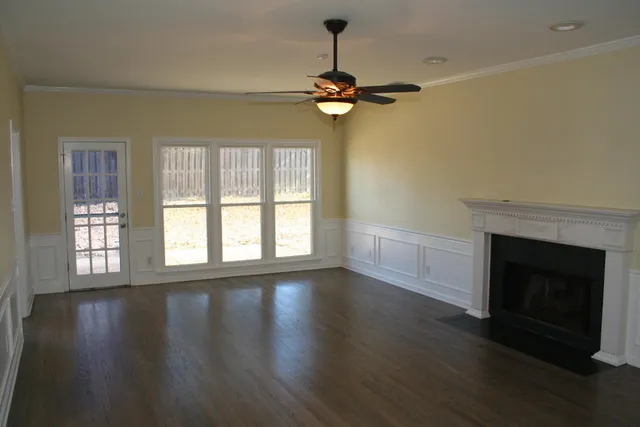 $2,550 | 200 East Nolley Drive, Collierville, TN 38017