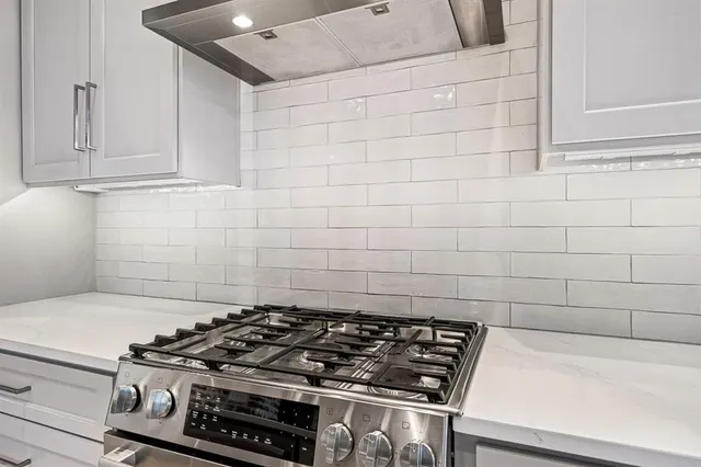 $6,000 | 7438 Village Drive, Prairie Village, KS 66208