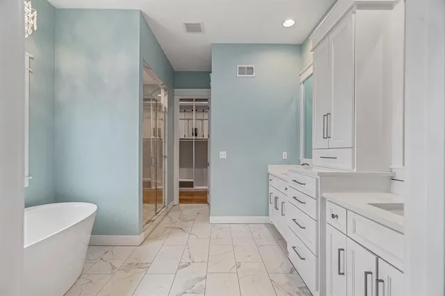 $6,000 | 7438 Village Drive, Prairie Village, KS 66208