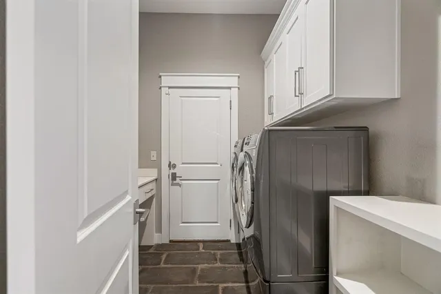 $6,000 | 7438 Village Drive, Prairie Village, KS 66208